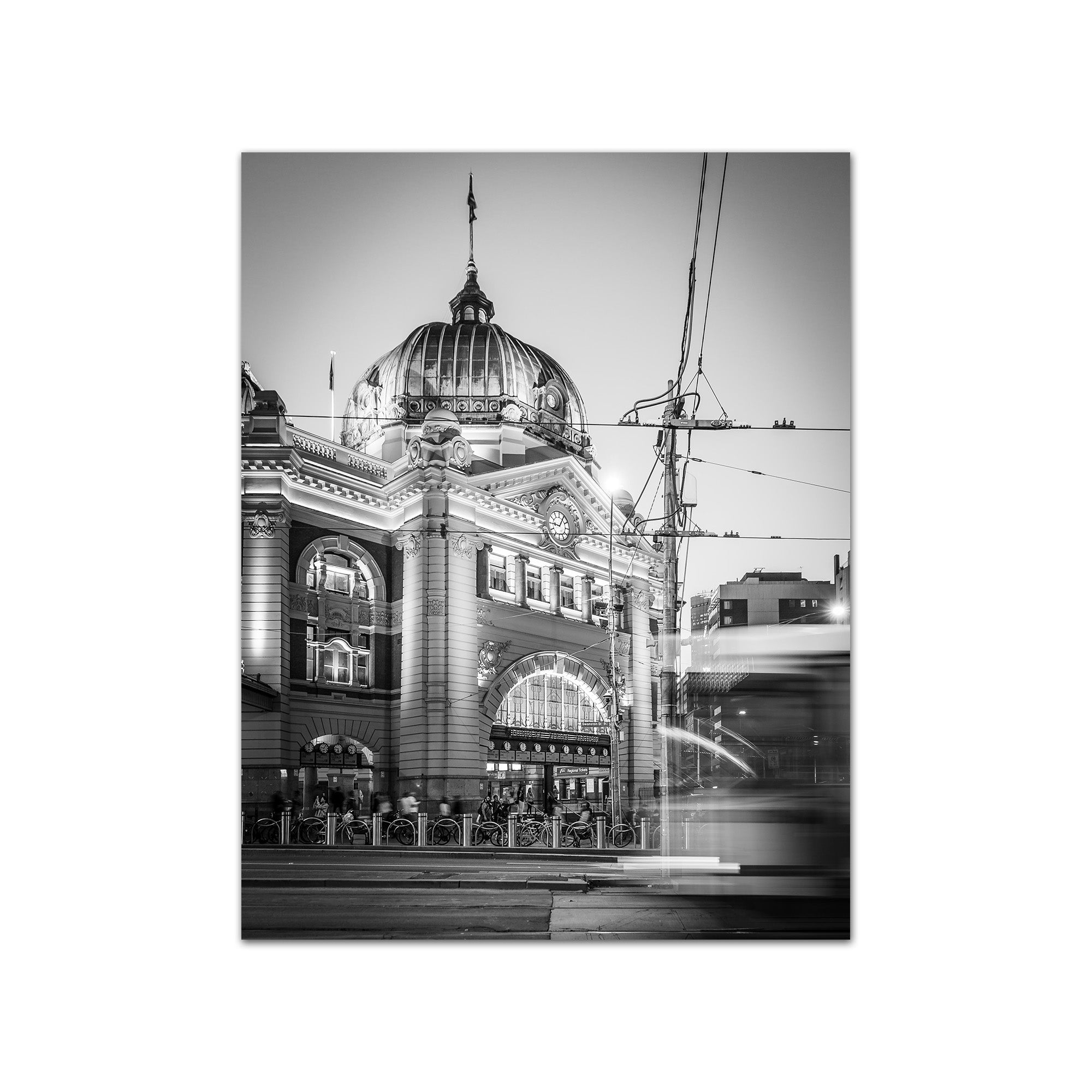 Flinders Street Station & Tram